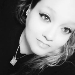 Meet your Posher, Angie